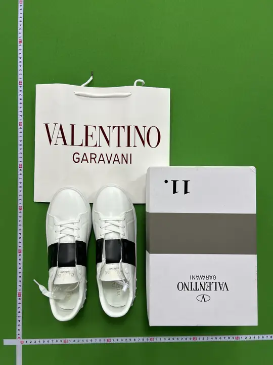 Weidian Valentino Garavani Trainers QC photo 1