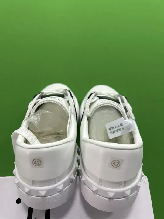 Weidian Valentino Garavani Trainers QC photo 2