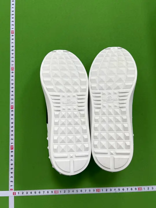 Weidian Valentino Garavani Trainers QC photo 7