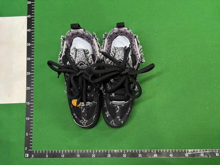 Weidian LV Skate Sneakers White QC photo 6