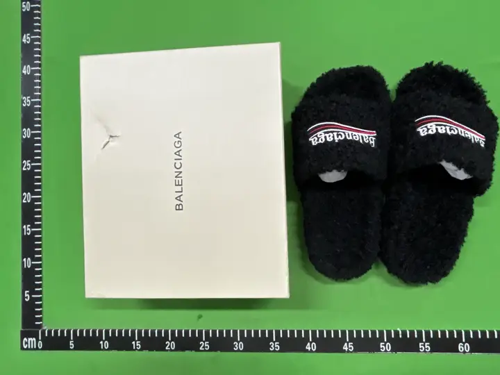 Weidian Balenciaga Fur Slides QC photo 10