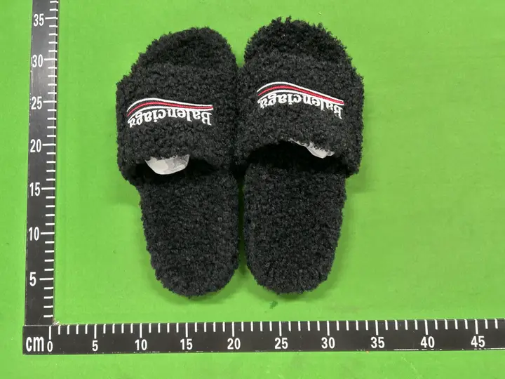 Weidian Balenciaga Fur Slides QC photo 11