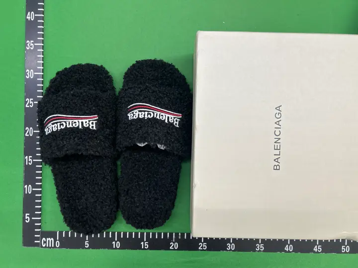 Weidian Balenciaga Fur Slides QC photo 2