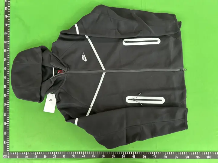 Weidian Reflective Tech Fleece Tracksuit QC photo 3
