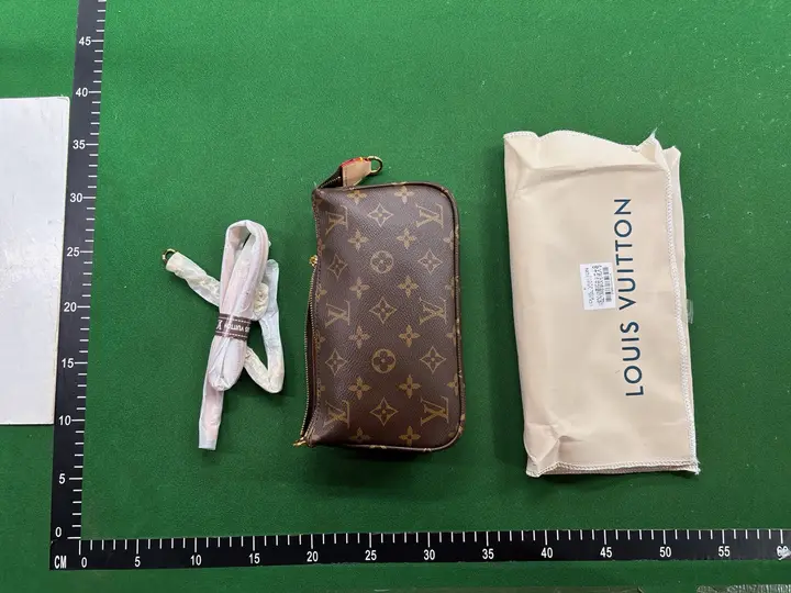 Weidian Louis Vuitton Pochette Accessoires QC photo 5