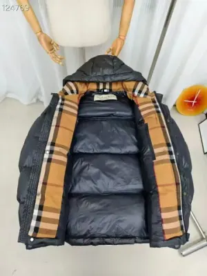 Weidian Burberry Shiny Jacket