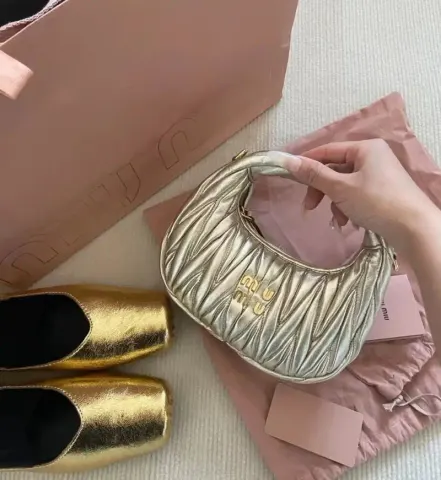 Miu Miu Bag option Gold [original logo with gift box]]