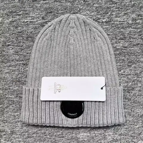 Budget CP Company Beanie option gray single mirror