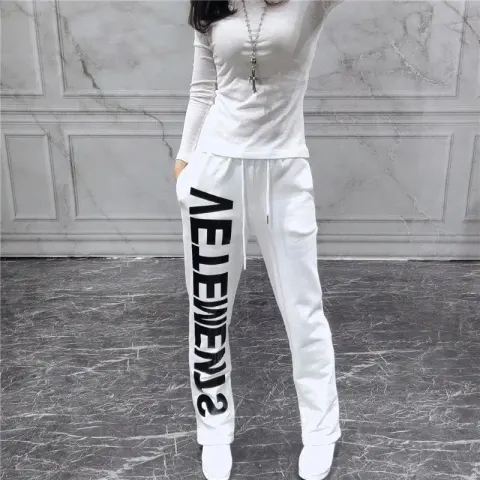 Vetements Pants option White single paragraph