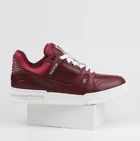 LV Trainers Black-White option 20