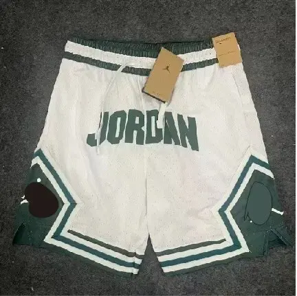 Jordan Shorts option N031 white