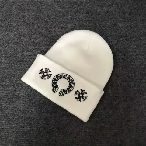 Chrome Hearts Beanie option three white flowers
