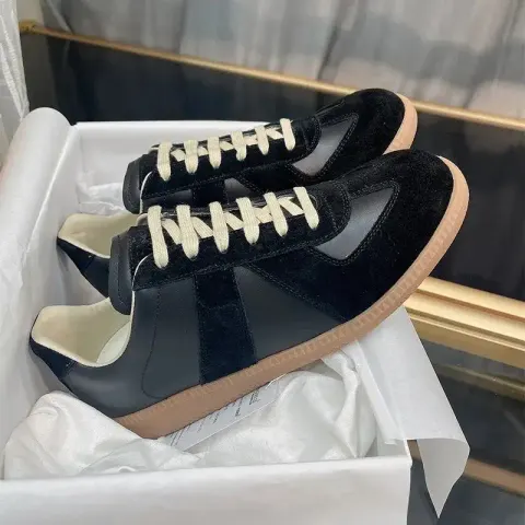 Margiela Gats Sneakers White option All black