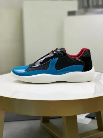 Prada American Cup's option 2