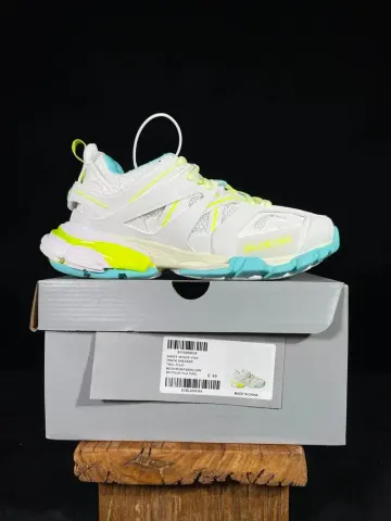 Balenciaga Track Sneakers option Three generations of white fluorescent yellow 69704