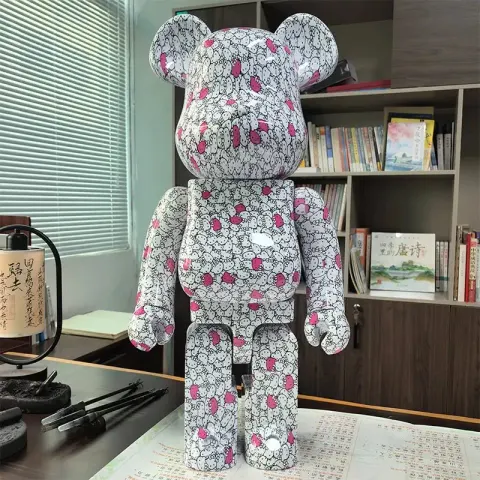 Unique Medium BearBrick option Hello Kitty