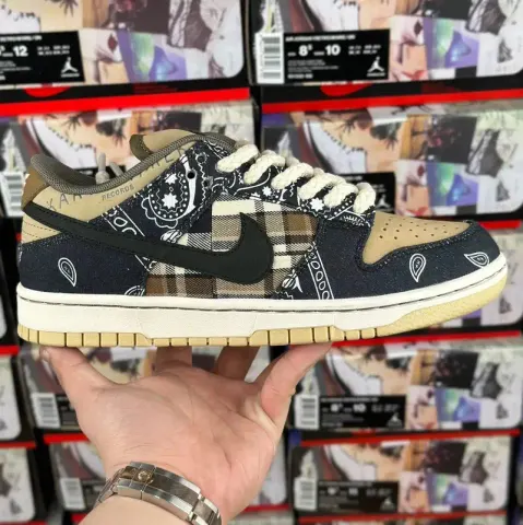 Chunky Dunky Shoes option Ts x Dunk Cashew Flower CT5053-001
