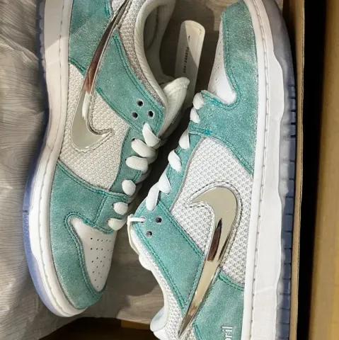 Dunk Powerpuff Shoes option Frozen Rose