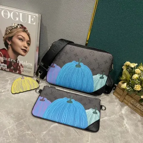 LV Bag option 26