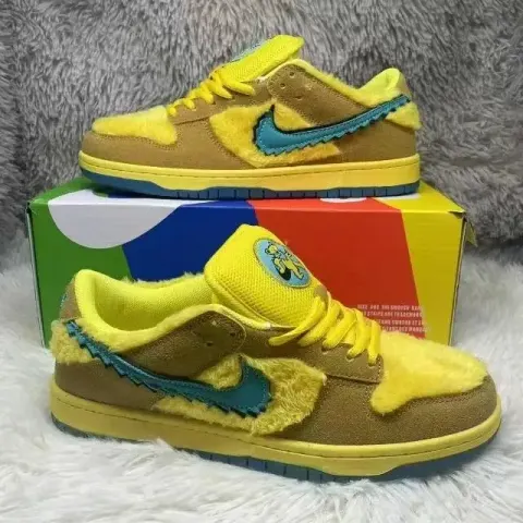 Dunk SB Court Purple Shoes option Yellow Bear