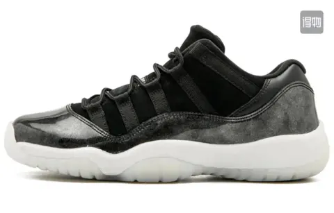 Jordan 11 Cap and Gown option count