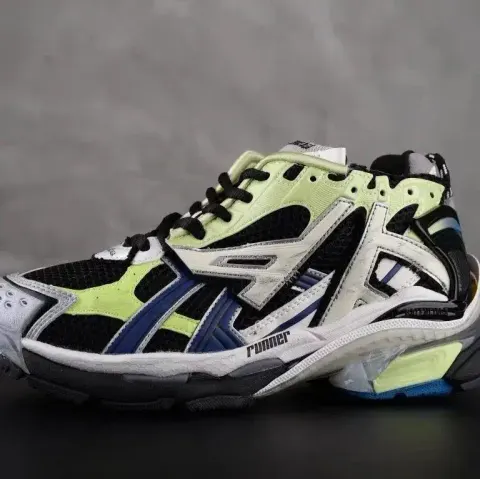 Balenciaga Runner Black Red Graffiti option Runner 7.0 Black Green