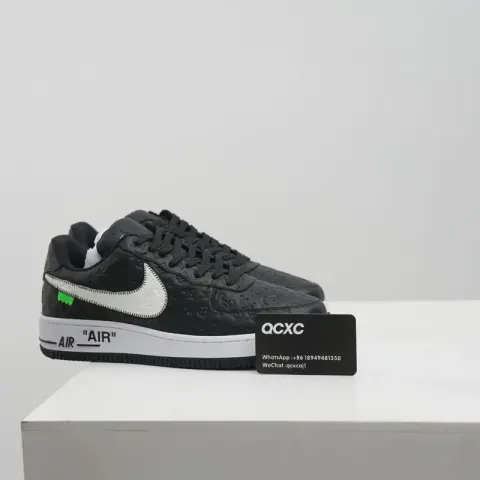 LV Air Force 1 option black
