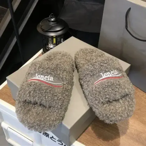 Balenciaga Fur Slides option grey