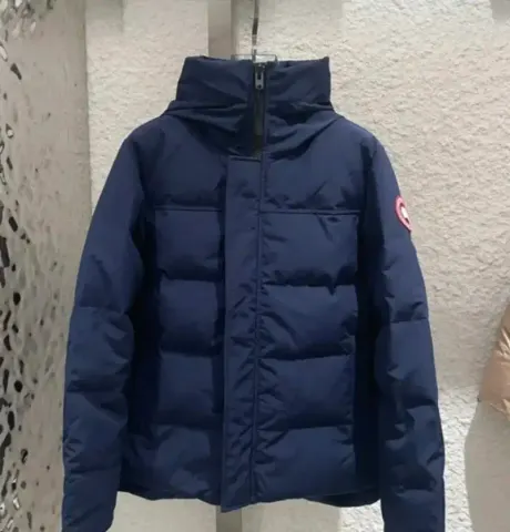 Canada Goose Wyndham Jacket option Navy Blue-Red Label