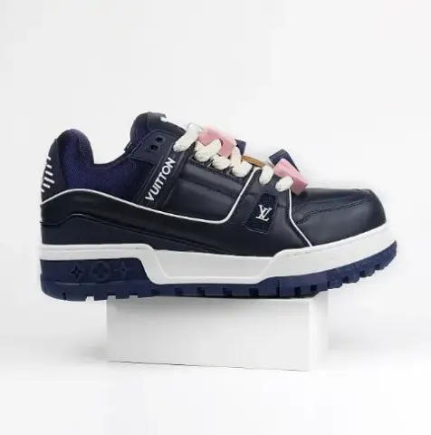 LV Trainers Black-White option 32