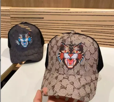 Gucci Caps option Leopard head khakis