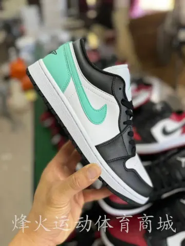 Jordan 1 Low Shoes option White， black and green 553558-131
