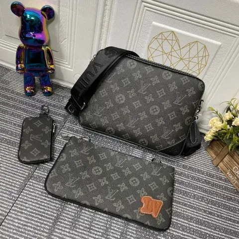 LV Bag option 21