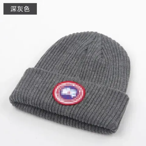 Canada Goose Beanie option dark grey