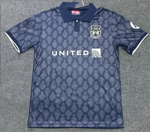 Legia Warszawa 24/25 Away Jersey option Wrexham
