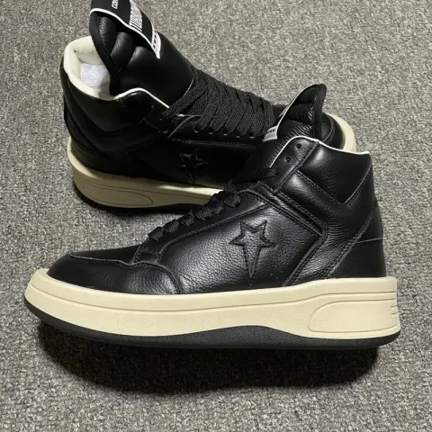 RO Jumbo Lace Shoes option RO Grand Converse Black