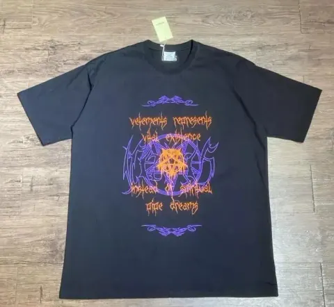 Vetements Tees option 32