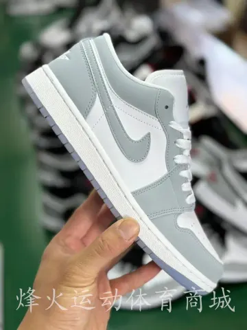 Jordan 1 Low Shoes option Little Dior DC0774-105