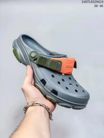 Crocs Classic Model option 2