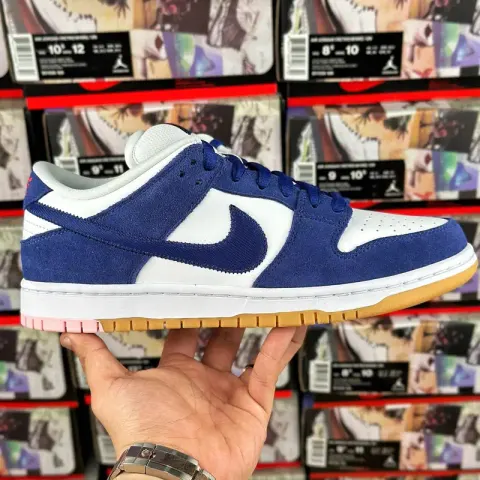 Chunky Dunky Shoes option Los Angeles Dodger blue DO9395-400