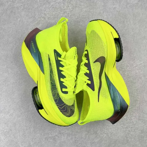 Nike Air ZoomX AlphaFly NEXT% 2 option fluorescent black green