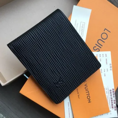 LV Wallet option M60895