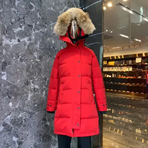 Canada Goose Wyndham Jacket option red
