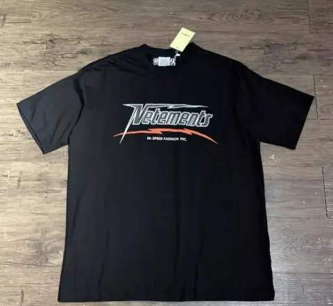 Vetements Tees option 28