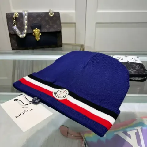 Budget Moncler Beanie option blue