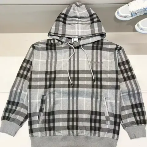 Burberry Hoodie option grey