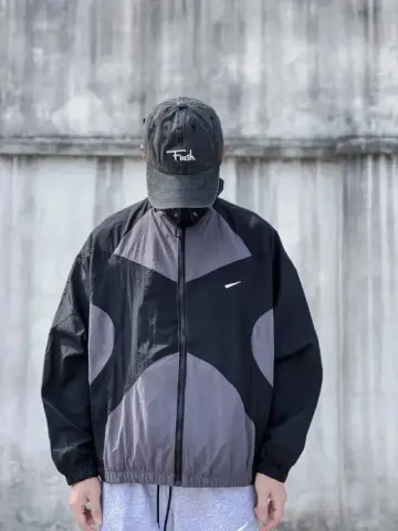 Nikeacket option dark gray