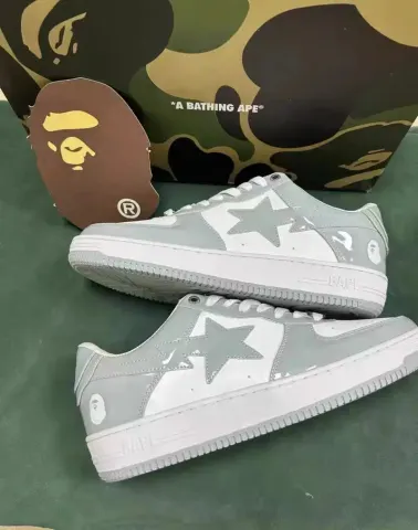 Bapesta Sneakers option Grey white paint leather