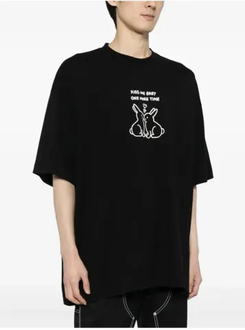 Vetements Hub T-Shirt option 25 black.