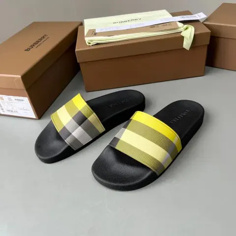 Burberry Slides option No.5